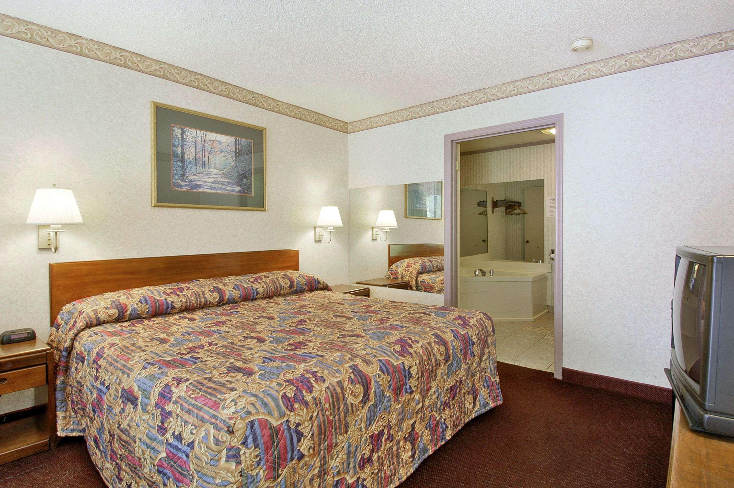 Days Inn By Wyndham Cartersville Esterno foto