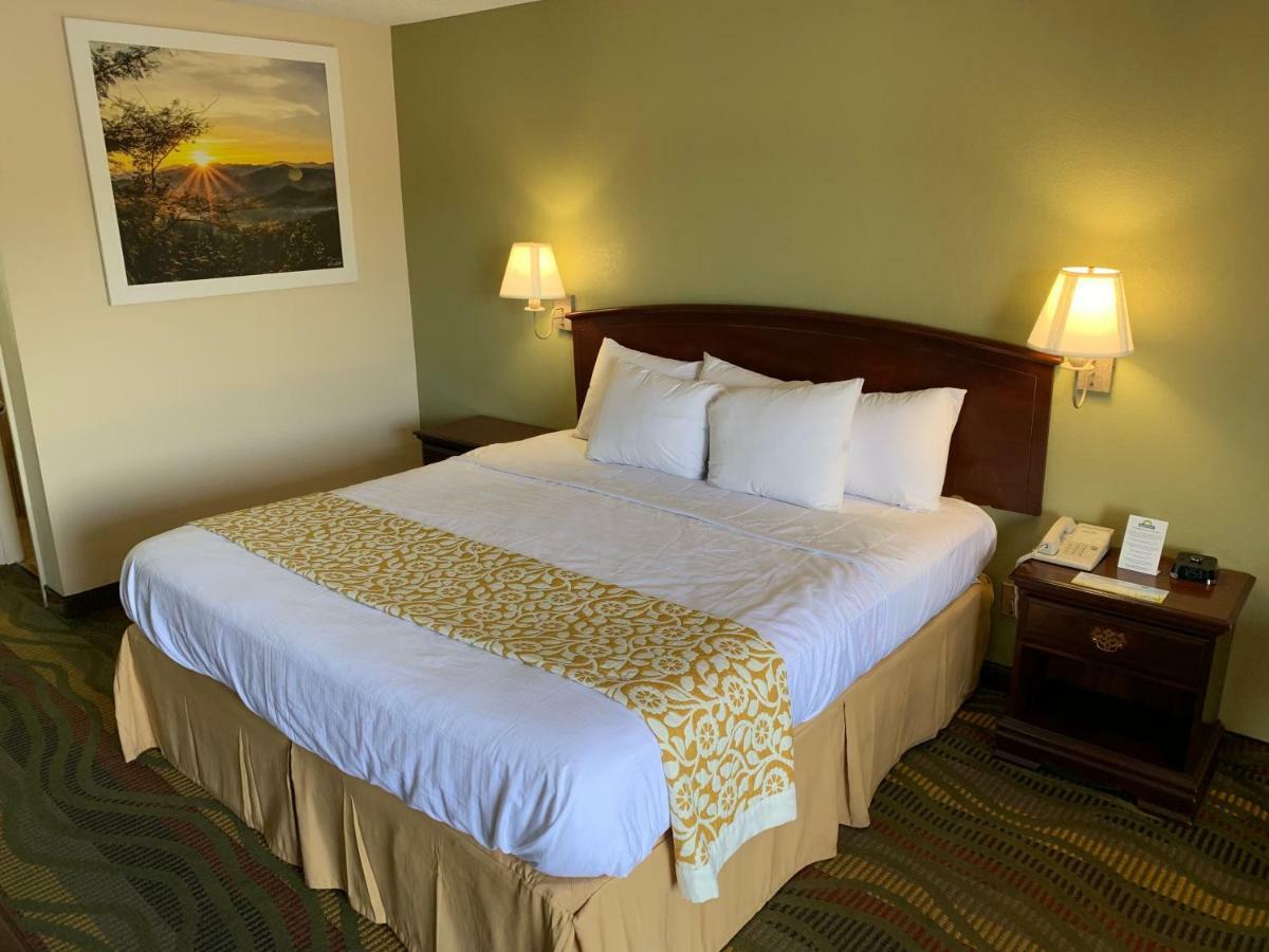 Days Inn By Wyndham Cartersville Esterno foto