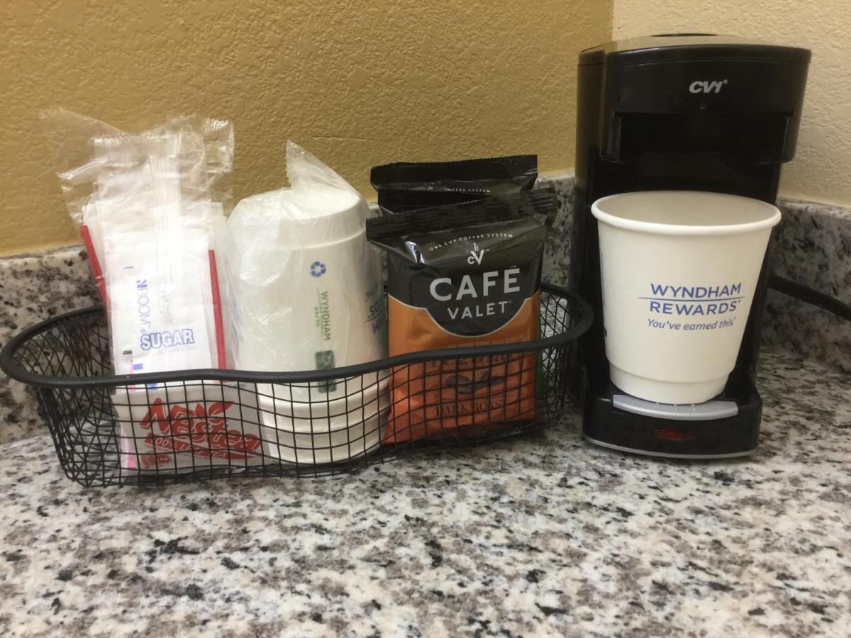 Days Inn By Wyndham Cartersville Esterno foto